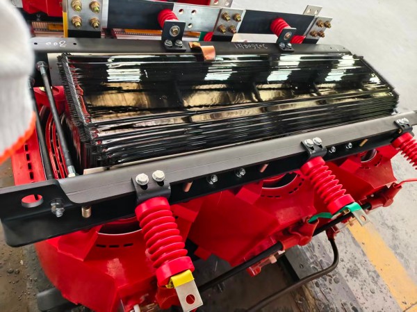 新一代SCB18莱山莱山莱山干式变压器 10kV 高效干式电力变压器 新一代SCB18莱山莱山莱山干式变压器 10kV 高效干式电力变压器